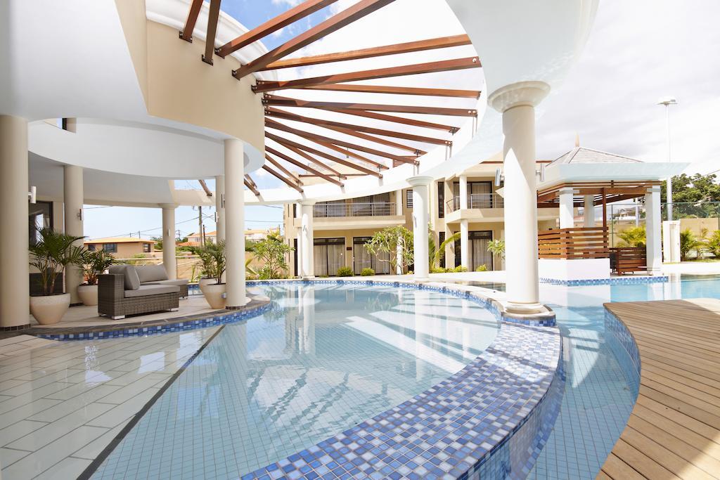 Villasun Luxury Apartments & Villas Flic en Flac Bagian luar foto
