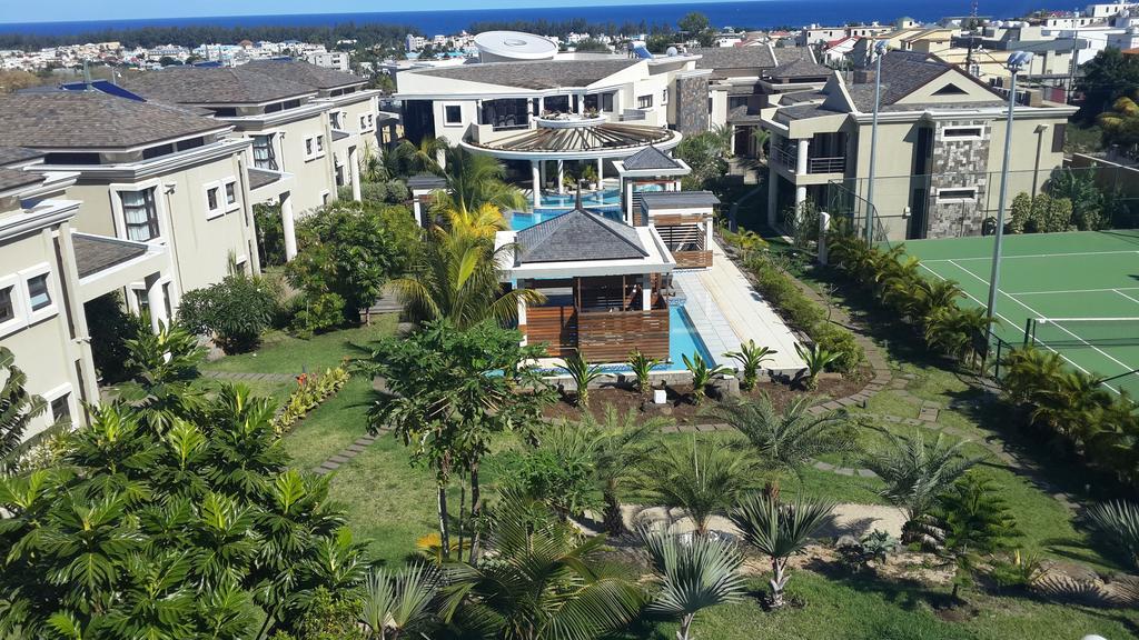 Villasun Luxury Apartments & Villas Flic en Flac Bagian luar foto