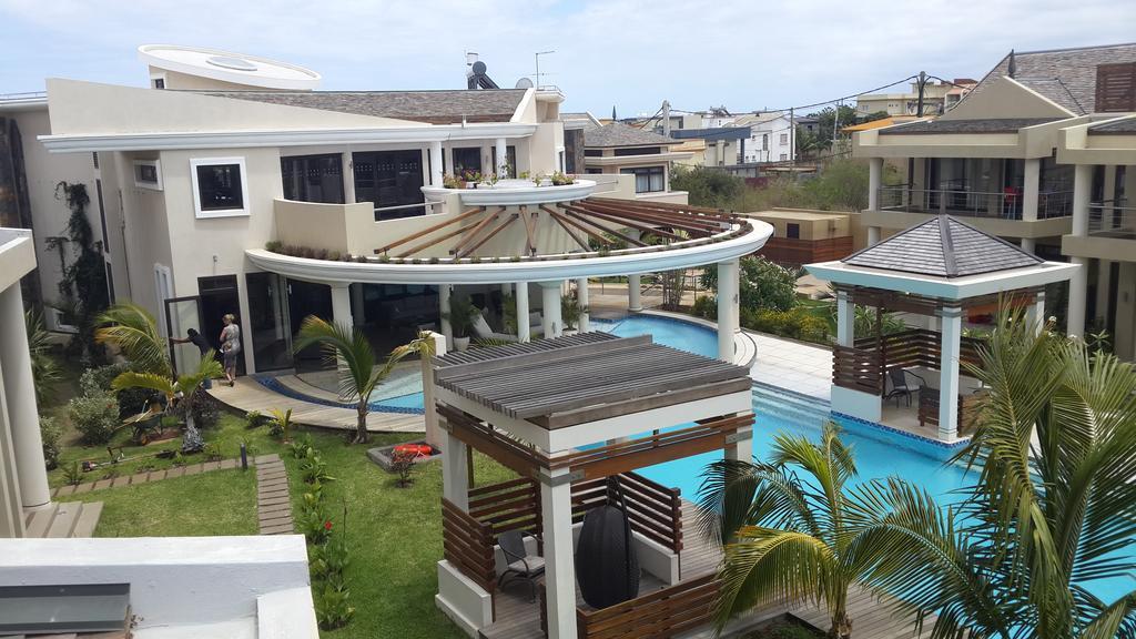 Villasun Luxury Apartments & Villas Flic en Flac Bagian luar foto