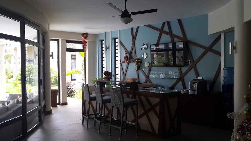 Villasun Luxury Apartments & Villas Flic en Flac Bagian luar foto