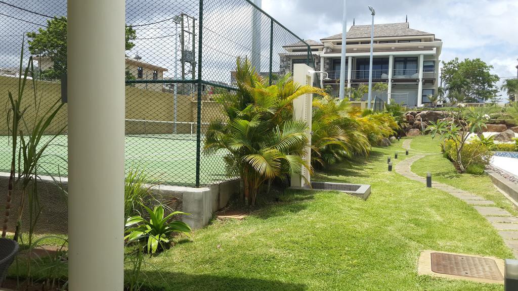 Villasun Luxury Apartments & Villas Flic en Flac Bagian luar foto