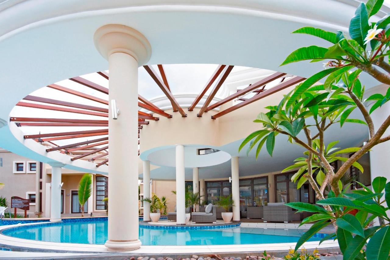 Villasun Luxury Apartments & Villas Flic en Flac Bagian luar foto